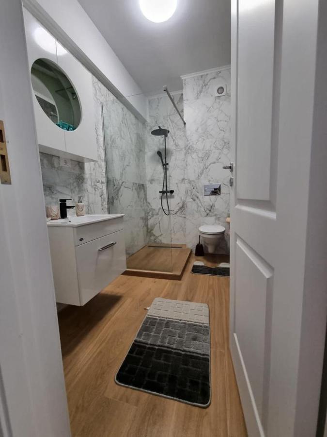 Blue Apartament Mamaia Nord Apartment Năvodari Екстериор снимка
