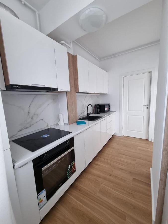 Blue Apartament Mamaia Nord Apartment Năvodari Екстериор снимка